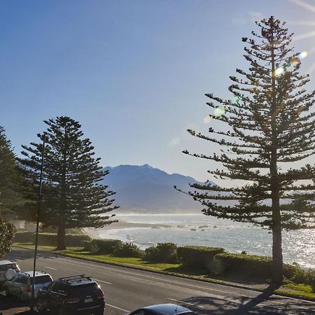 Waves On The Esplanade Apartamento Kaikoura Exterior foto